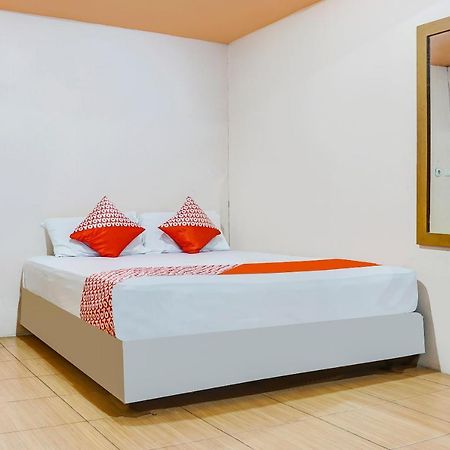 Oyo 90923 Makassar Cottage Balangberu 外观 照片