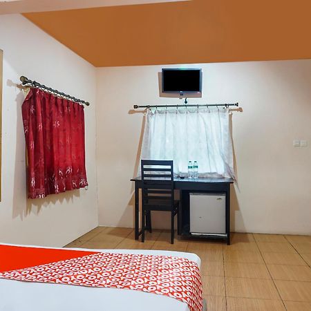 Oyo 90923 Makassar Cottage Balangberu 外观 照片