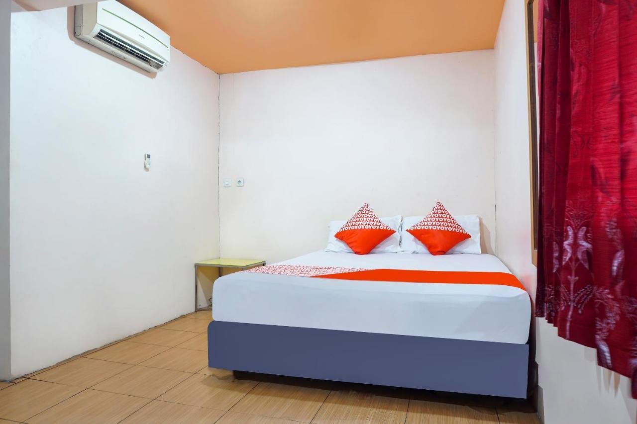 Oyo 90923 Makassar Cottage Balangberu 外观 照片