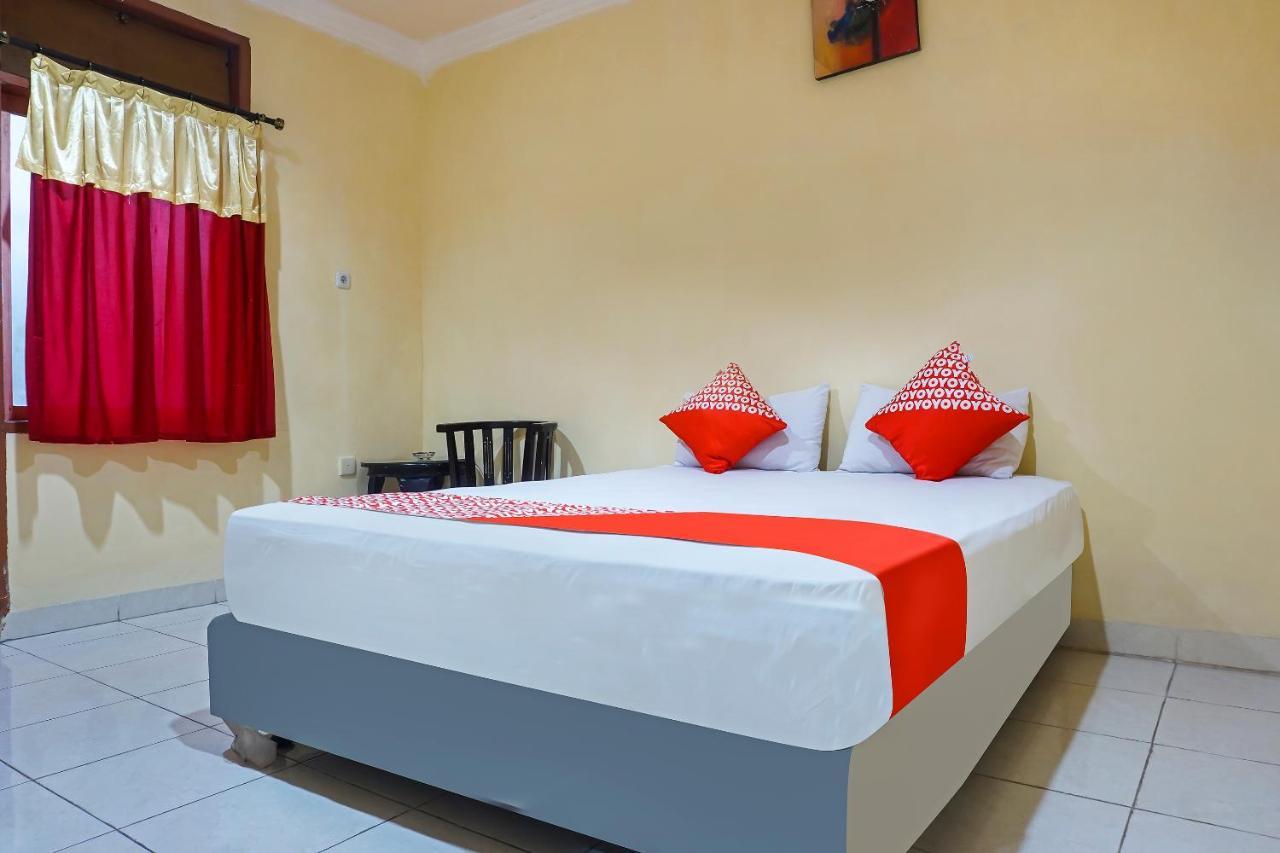 Oyo 90923 Makassar Cottage Balangberu 外观 照片